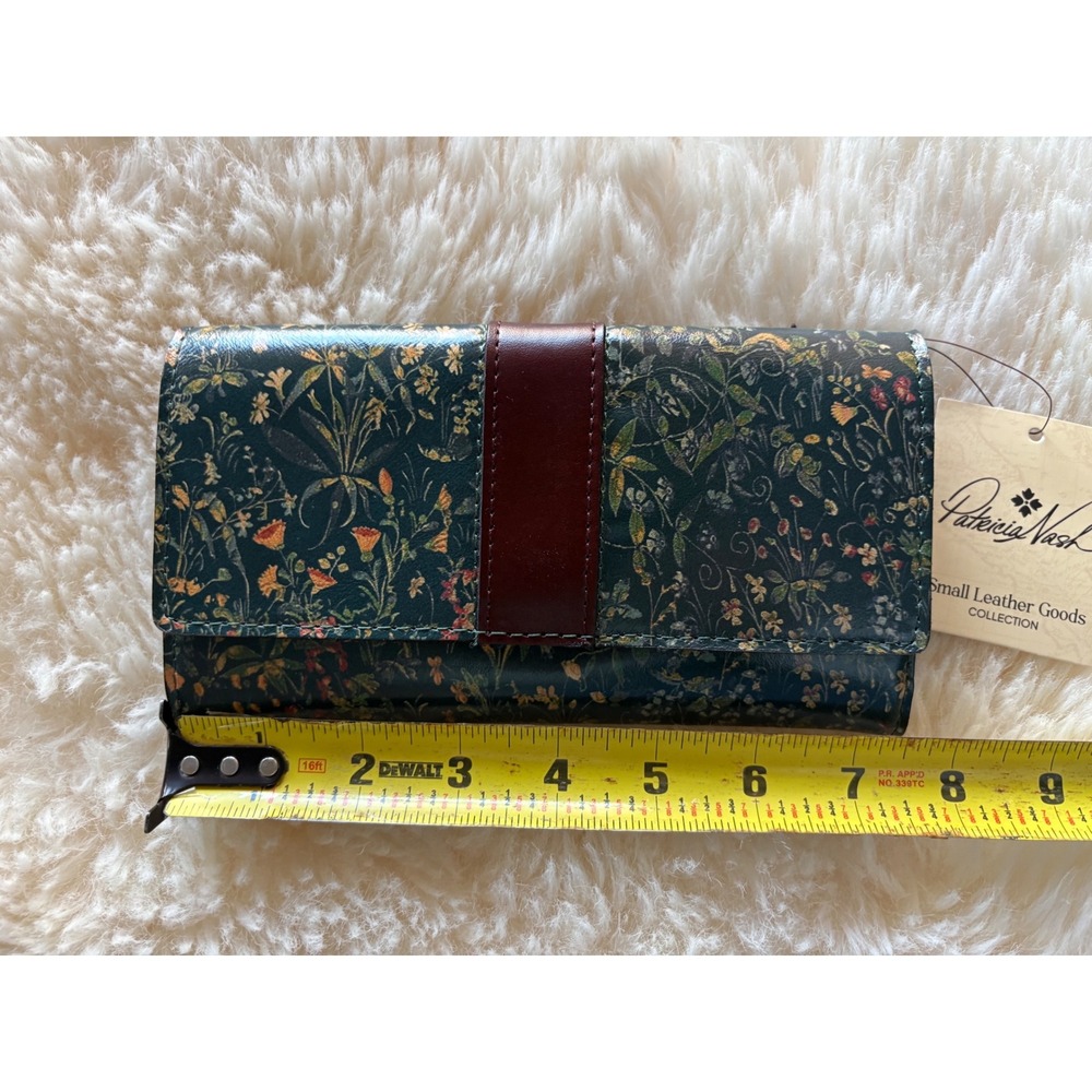 Patricia Nash Bosa Wallet Tuscan Field Floral Leather RFID Tri-fold P1787707 NEW - Picture 5 of 5